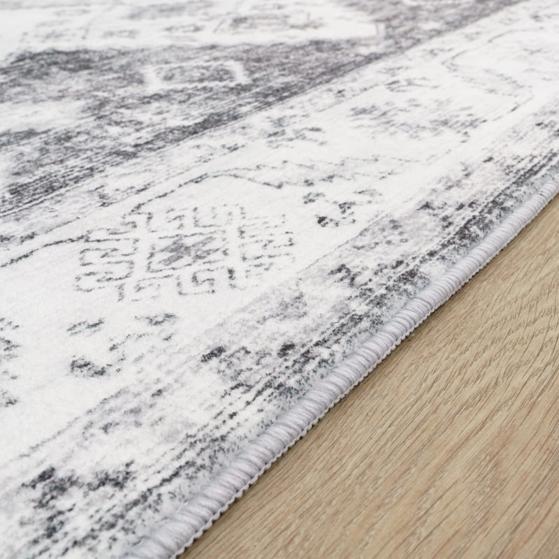 Tapis Julibeth, Rectangle 6 pi 7 po x 9 pi 2 po