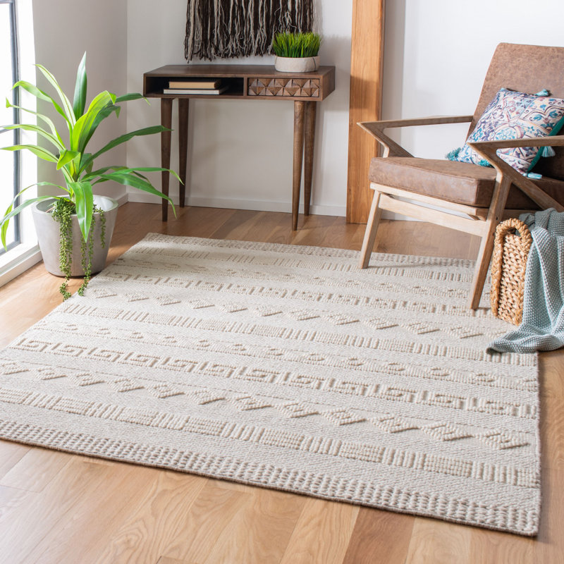 Simonsen Natural Fiber Hand Woven Wool/Viscose/Cotton Geometric Rug in Ivory/Beige, Rectangle 8' x 10'
