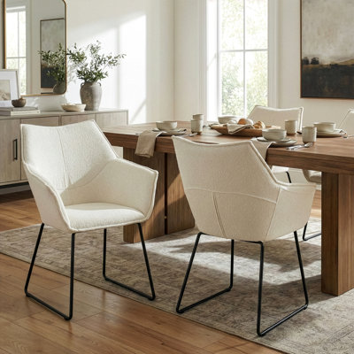 Chaise rembourrée en acier Roughton