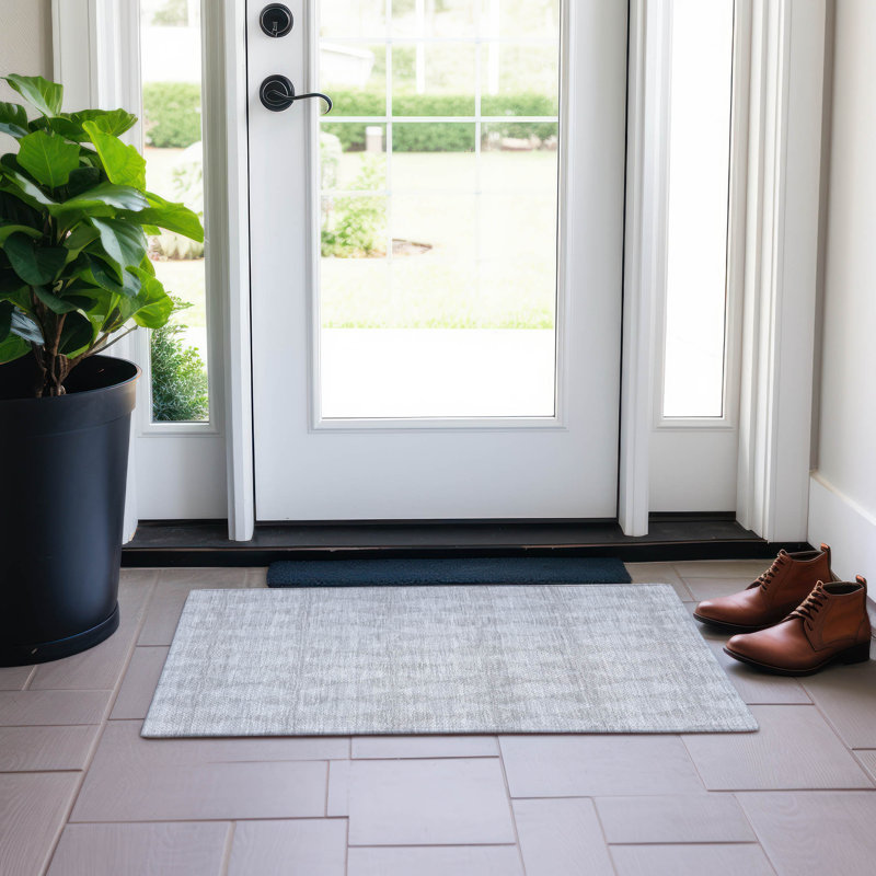 Loreen Washable Indoor / Outdoor Rug, Rectangle 1'8" x 2'6"