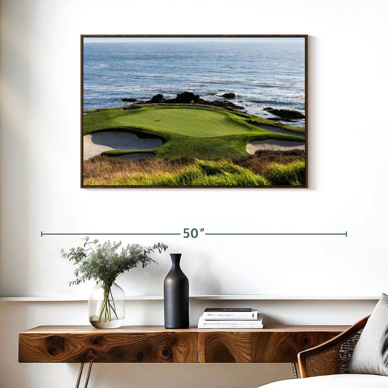 Pelouse de golf Pebble Beach, 37 po x 25 po, Floating Frame Walnut