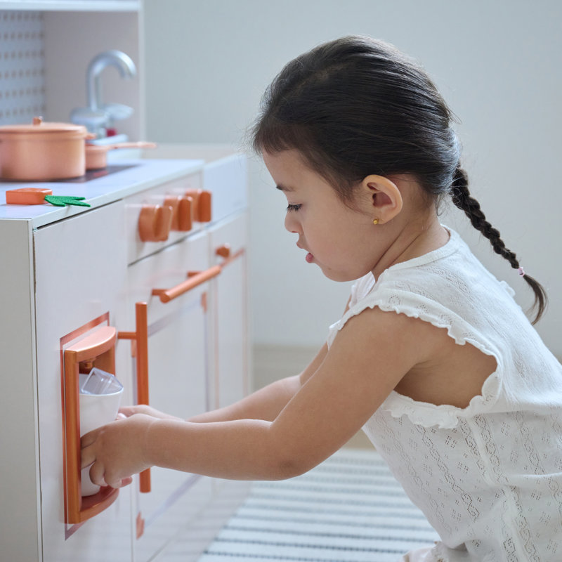 Teamson Kids Little Chef St. Louis Wooden Play Kitchen With Sink & Ice Dispenser, White