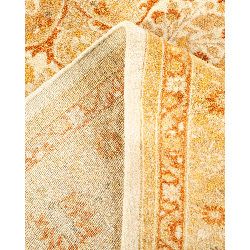 Tapis unique noué à la main Harleigh - ivoire, 6 pi 2 po x 9 pi 4 po