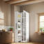Armoire de bar haute avec tablette de rangement coulissante multifonctionnelle, support à vin, armoire de rangement avec portes en verre, roulettes-434179911