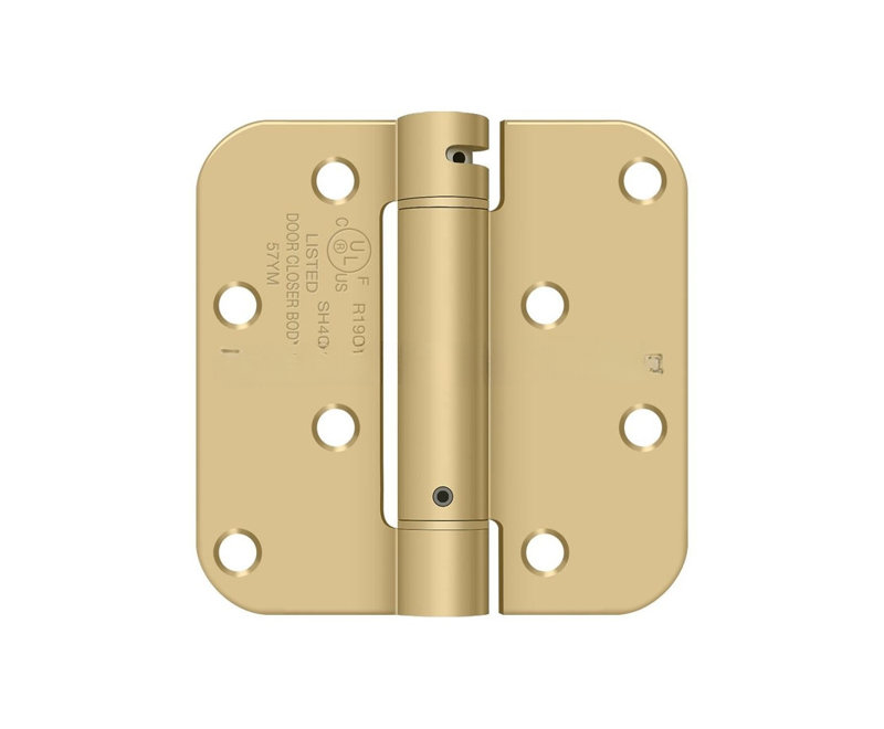 Charnière à ressort Deltana DSH4R54BM 4 po x 4 po x 5/8 po, homologuée UL en laiton brossé, Laiton brossé