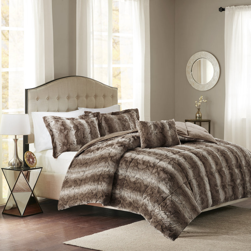 Ensemble d'édredon en fausse fourrure Zuri, Édredon double / grand + 2 taies décoratives + 1, Chocolat