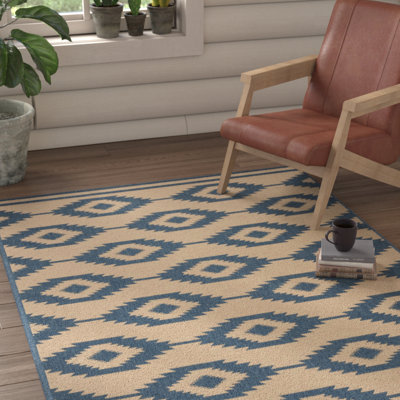 Lollar Southwestern Indoor/Outdoor Area Rug