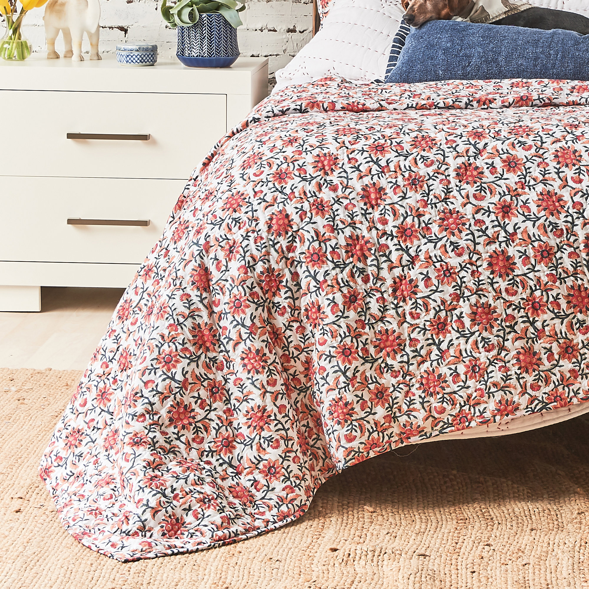 Shayla Red/White/Black Reversible Quilt, Full/Queen