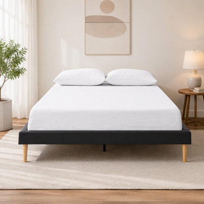 Structure de lit plateforme pour lit avec lattes de bois