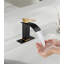 Robinet pour salle de bain à poignée simple avec drain escamotable de qualité commerciale-113846290