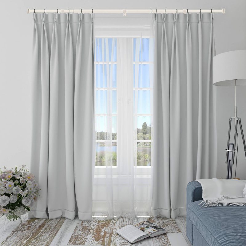 Tringle à rideau simple 5/8 po avec fleurons Nerveux, 28” – 48”, Blanc patiné