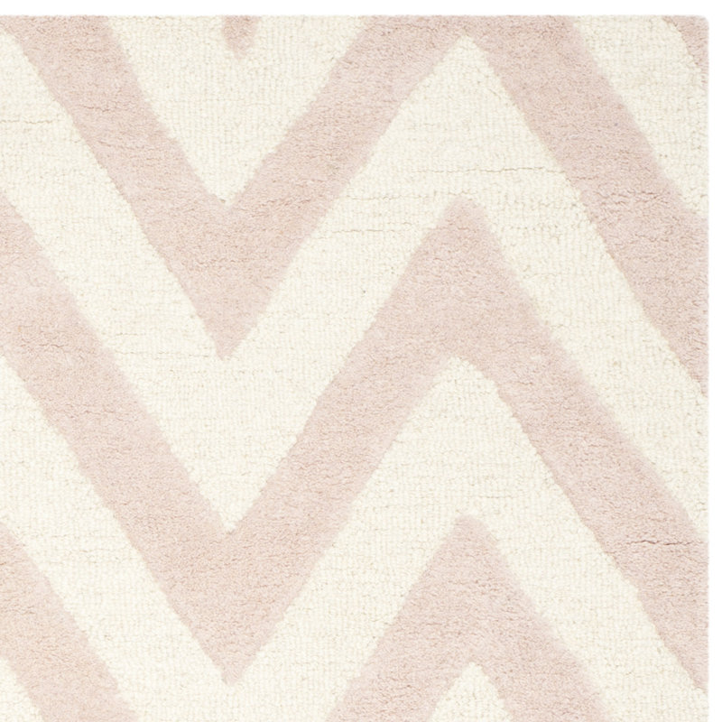 Nero Chevron Wool Hand Woven Area Rug, Rectangle 183 x 274 cm