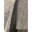 Tapis gris / blanc en laine noué à la main