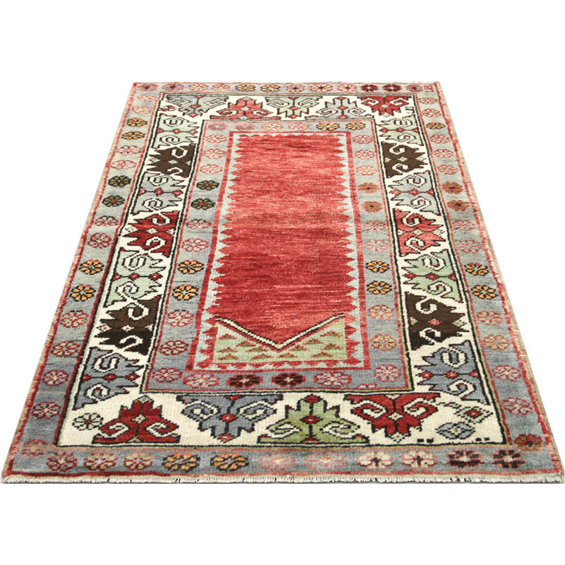 Yastic One-of-a-Kind 2'9" X 4'5" Area Rug