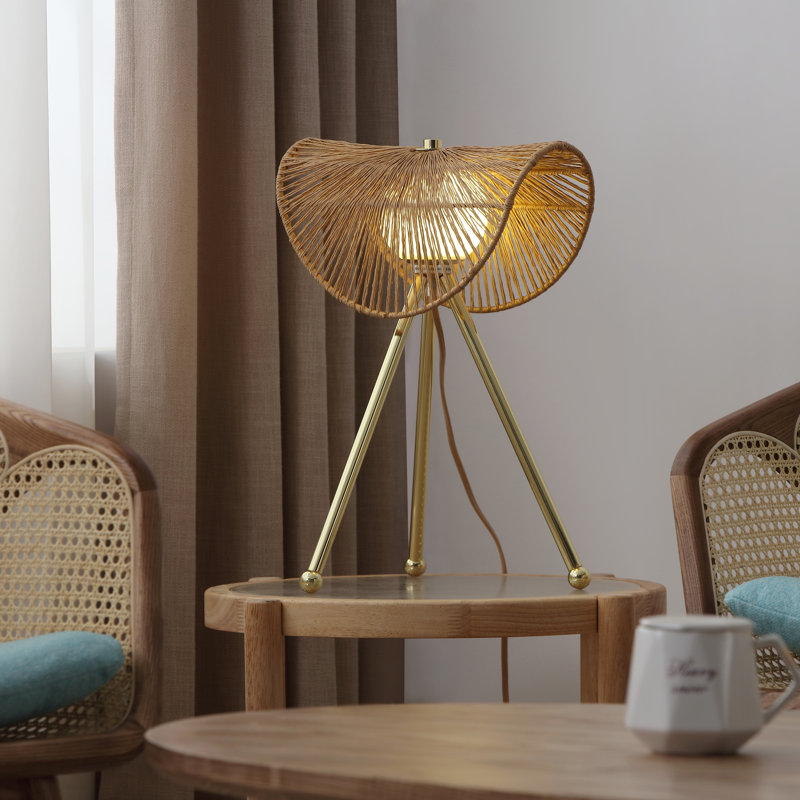 Sovev Aluminium Tripod Lamp