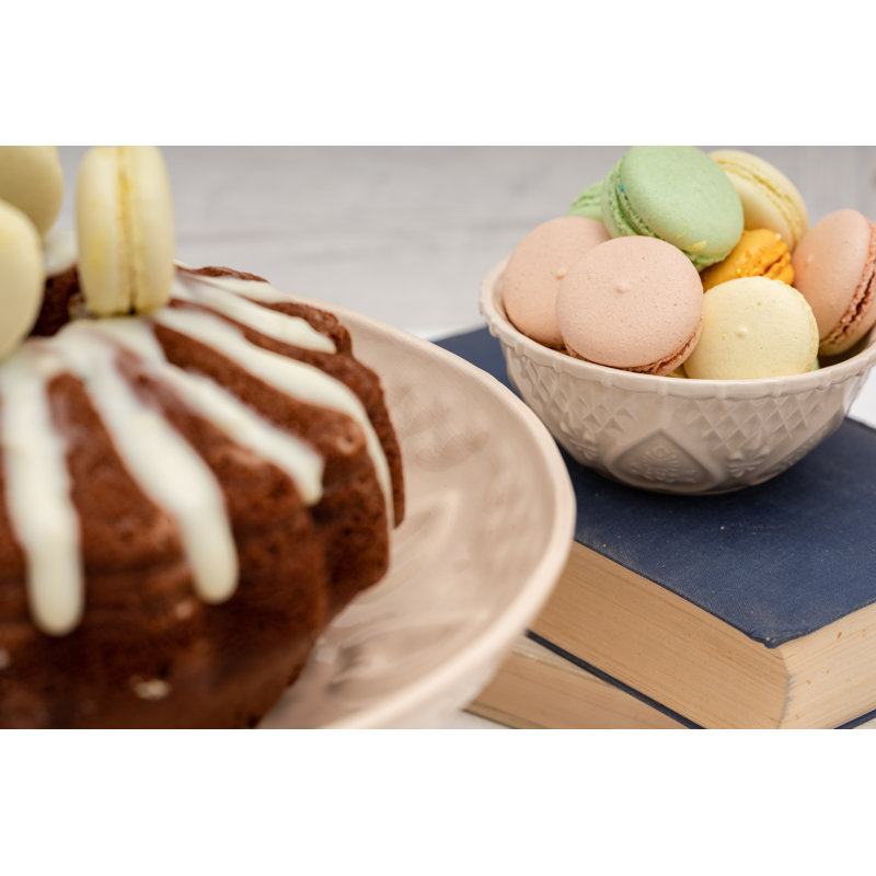 Vintage Inspired Ceramic Ceramic Cake Stand, Beige
