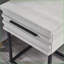 Ensemble de chambre à coucher, lit rembourré en peluche 3 pièces Findlay & amp; 2 tables de chevet, colombe blanche | Tissu revêtu de tissu d'ameublement | Lits standard