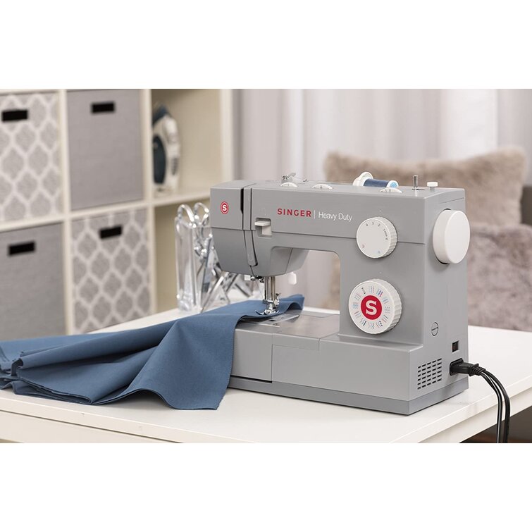 SINGER MX60 Sewing Machine With Accessory Kit & Foot Pedal