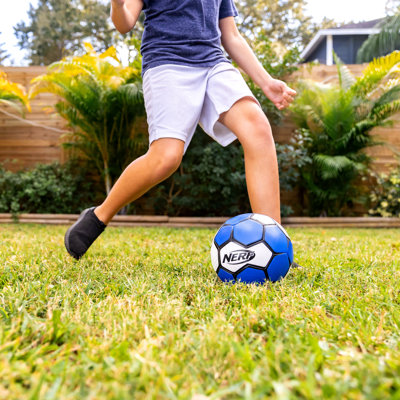 Ballon de soccer Nerf Proshot - ligue officielle taille 3 - cousu à la main pour un look authentique - pompe incluse