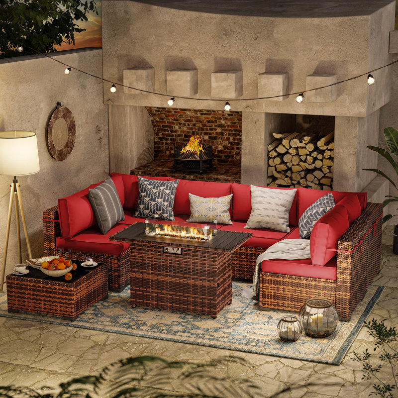 Ensemble de conversation pour patio 8 pièces avec foyer d'extérieur Romanas, Rouge très clair