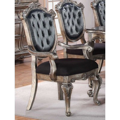 Fauteuil capitonné Kieley