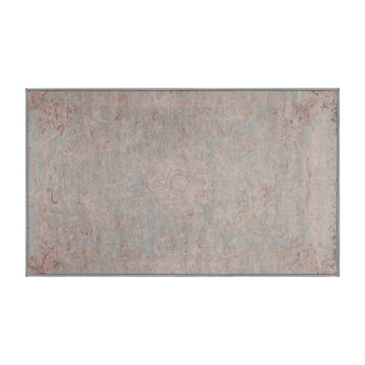 Tapis gris soyeux et moelleux