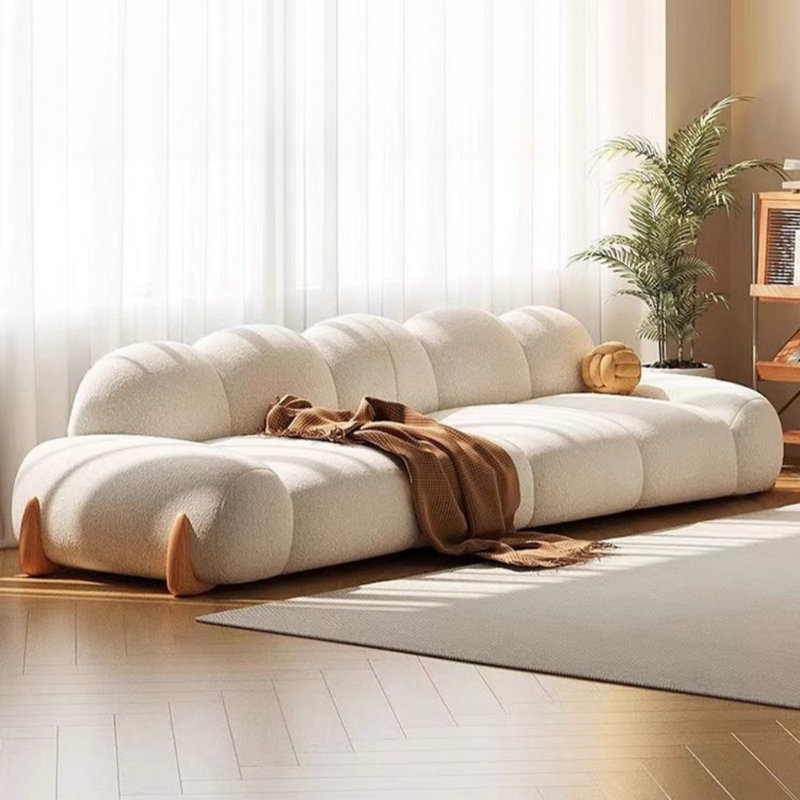 Canapé moderne blanc cassé de style crème simple