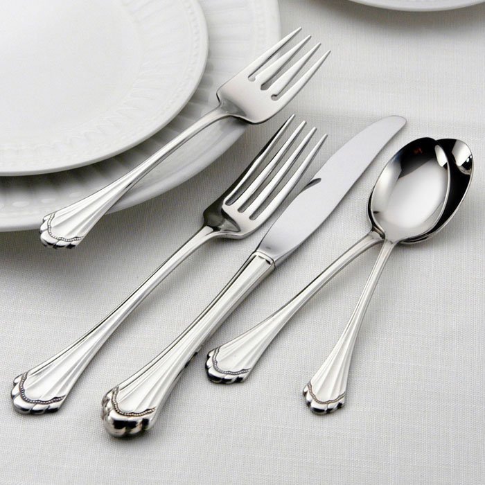 Marquette 5 Piece Flatware Set, Service for 1 Oneida