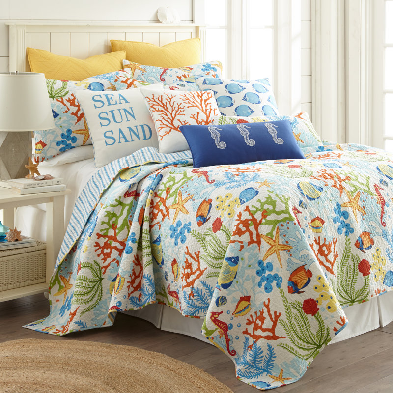Portofino Quilt Set, King Quilt + 2 Euro Shams