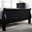 Lit noir en grand lit, style moderne et placage de bois pour chambre à coucher anglaise transitionnelle-442259632-442259638