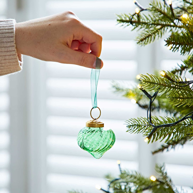 6cm Clear Glass Bauble