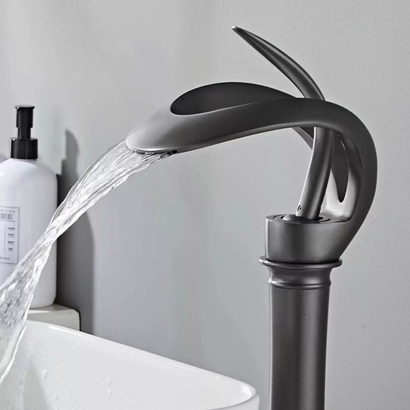 Single-handle Bathroom Faucet, Black