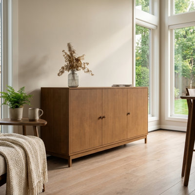 Armoire buffet à 3 portes en bois massif de 63 pouces avec tablettes intérieures Essencia