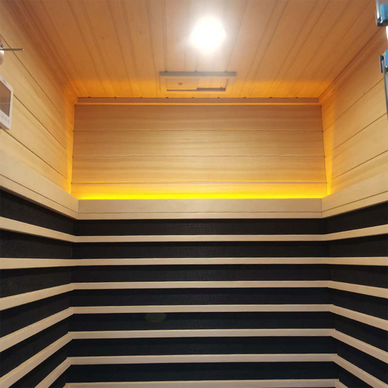 Petit sauna simple en bois massif, sauna familial