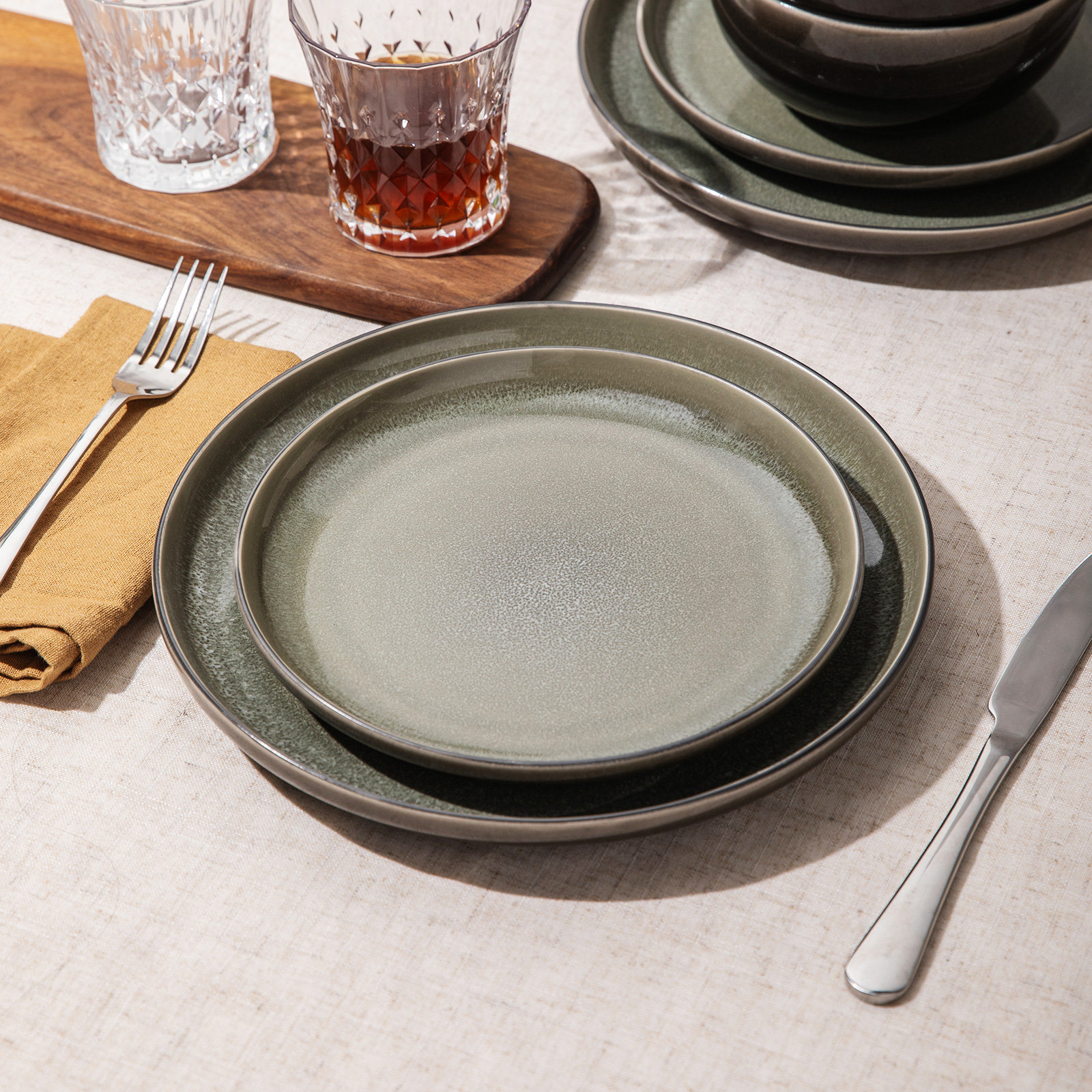  12 Piece Stoneware Dinnerware Sets, Service For 4, Dark Green