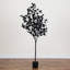 Arbre d'eucalyptus artificiel noir d'Halloween-368516816