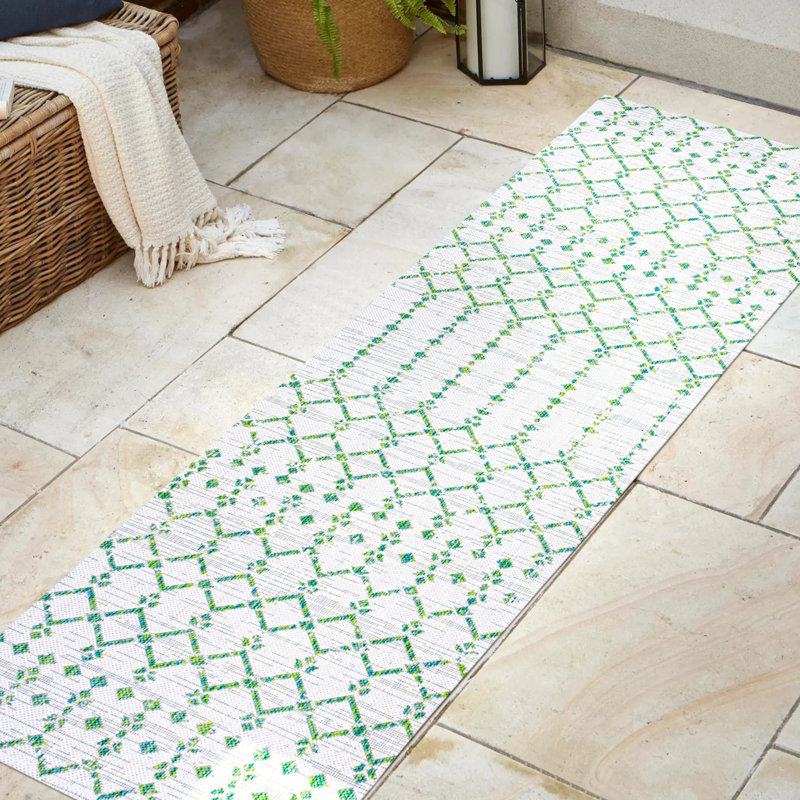 Tapis d'intérieur / extérieur Crompton, Tapis de couloir 2 pi 2 po x 8 pi, Vert/Ivoire