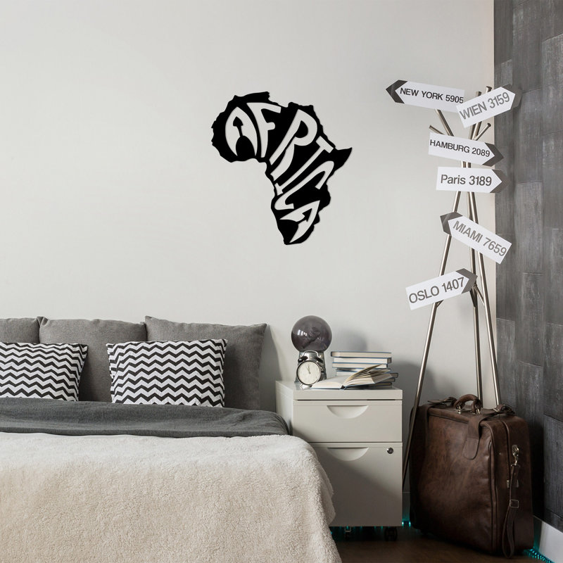 Elegant Black Metal Wall Decor Accessory, 25.2 x 27.6 inches | 100% Durable Metal, Thickness: 0.06 inches | Easy Wall Mount Design, Perfect for Home Décor & Modern Interiors, Stylish and Unique Accent Piece