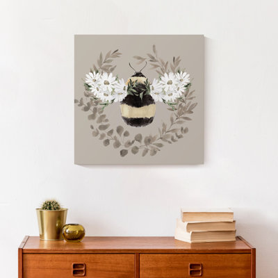 " Bumble Bee Wreath "