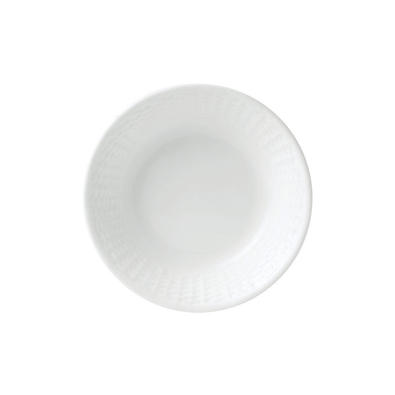 Nantucket White Porcelain 16-Piece Dinnerware Set with Textured Accent