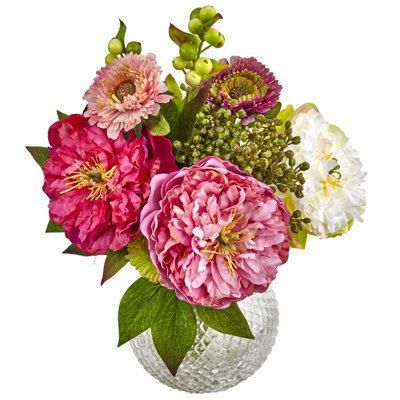Centre de table à fleurs mélangées dans un vase