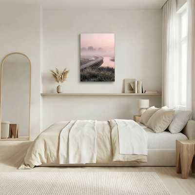 «Winding Wooden Boardwalk travers Misty Pink Marsh Landscape», art mural sur toile