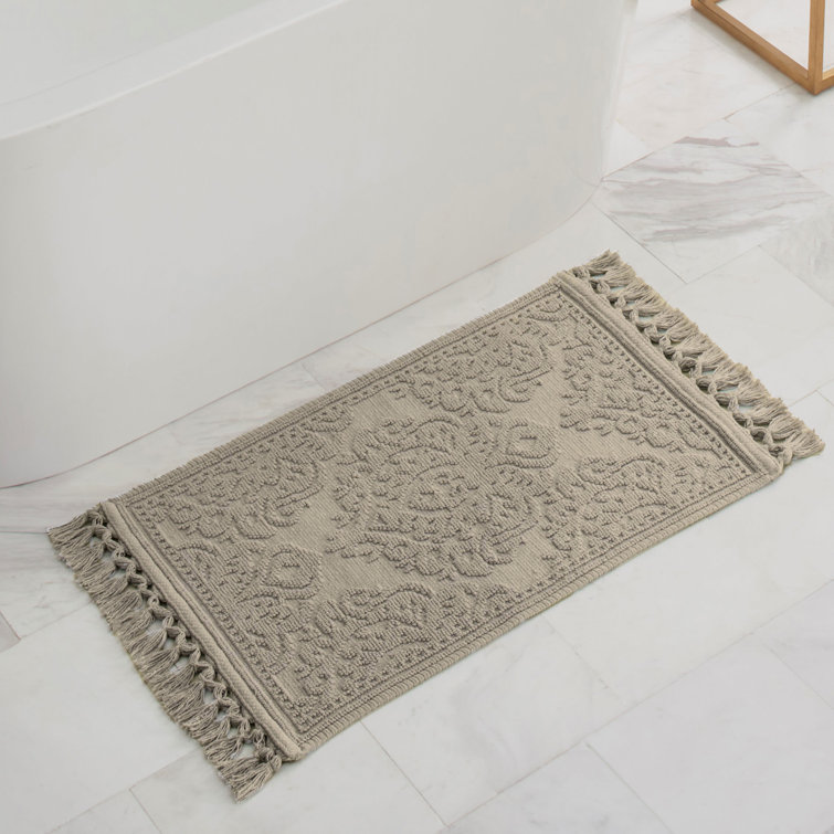 Highland Dunes Rozanne Bath Rug; Ivory