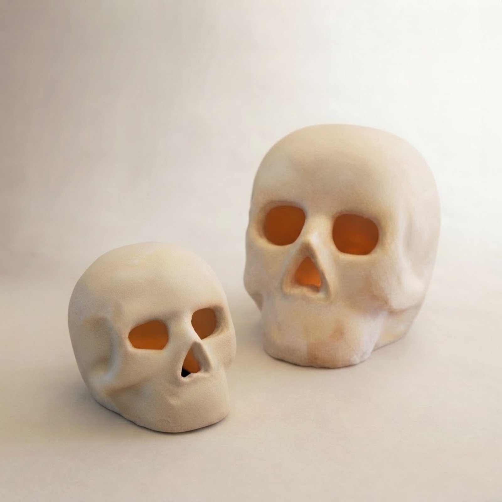 2-Piece Skull Halloween Figurine Set
