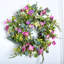 Couronne d'eucalyptus 24 po Spring Pansy pour porte d'entrée