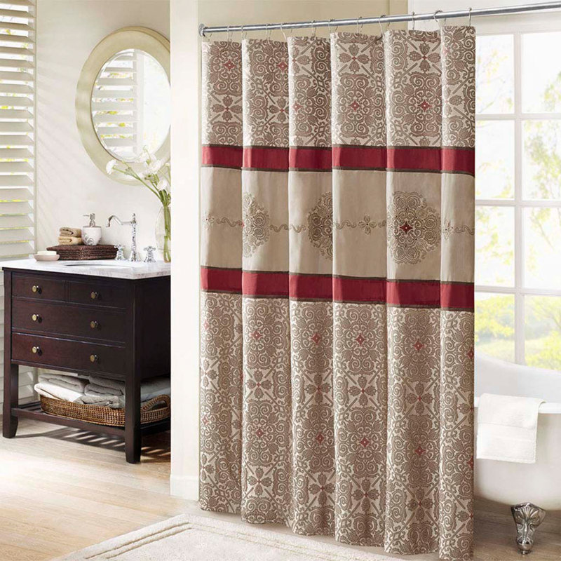 Rideau de douche brodé, Rouge