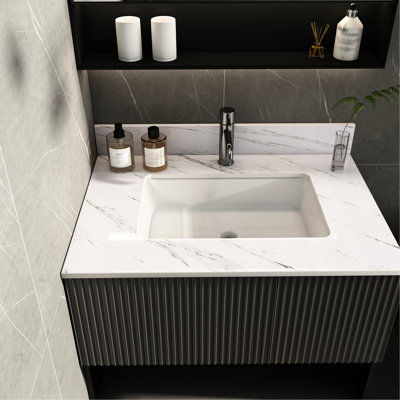 Dessus de meuble-lavabo en marbre blanc 31 po - Pierre frittée pour salle de bain, lavabo rectangulaire, dosseret de 4 po, trous de robinet pré-percés, salle de bain élégante et pratique avec décoloration
