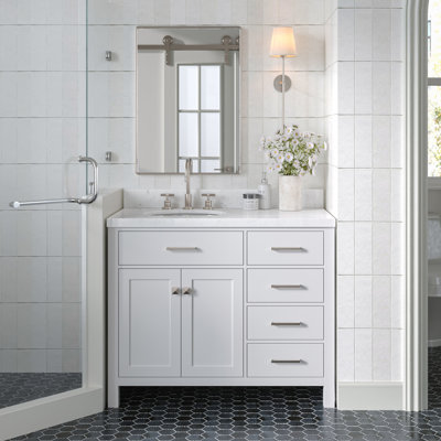 Ensemble de meuble-lavabo simple Macnair avec quartz Carrara blanc