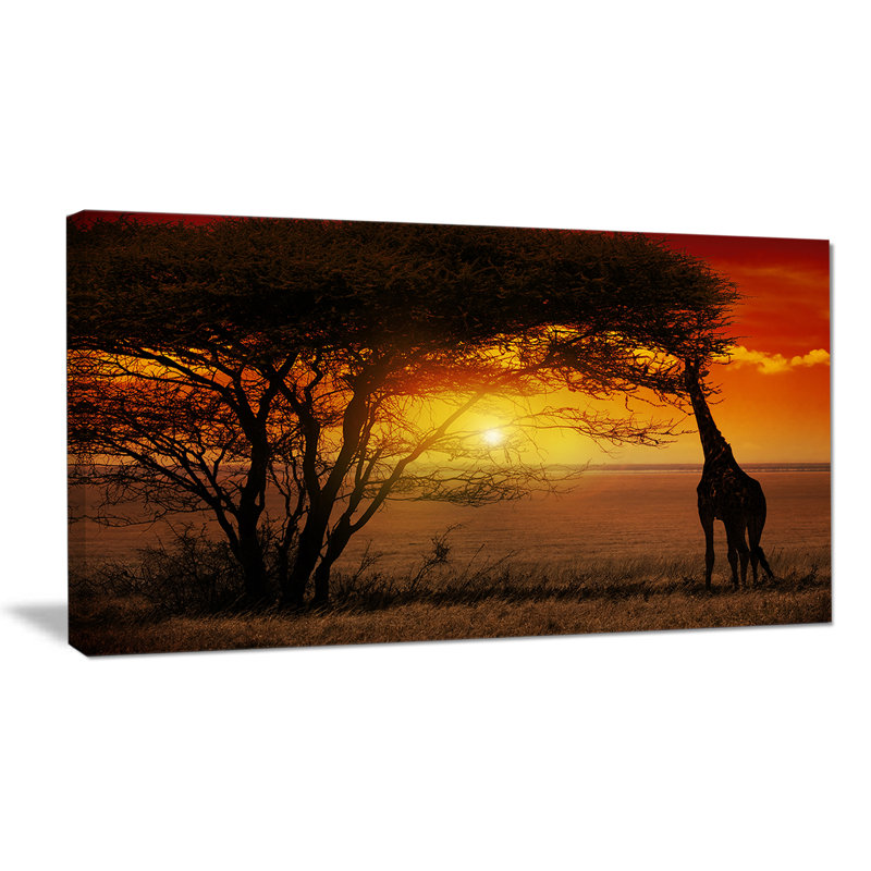 Typique coucher de soleil africain avec girafe - reproduction de photo sur toile tendue, H 16 po x l 32 po x P 1 po