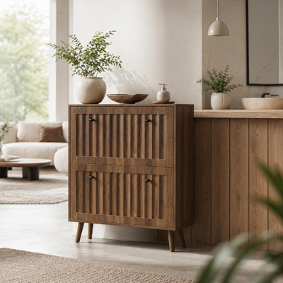 Armoire de rangement à chaussures verticale de style médiéval avec finition rainurée verticale